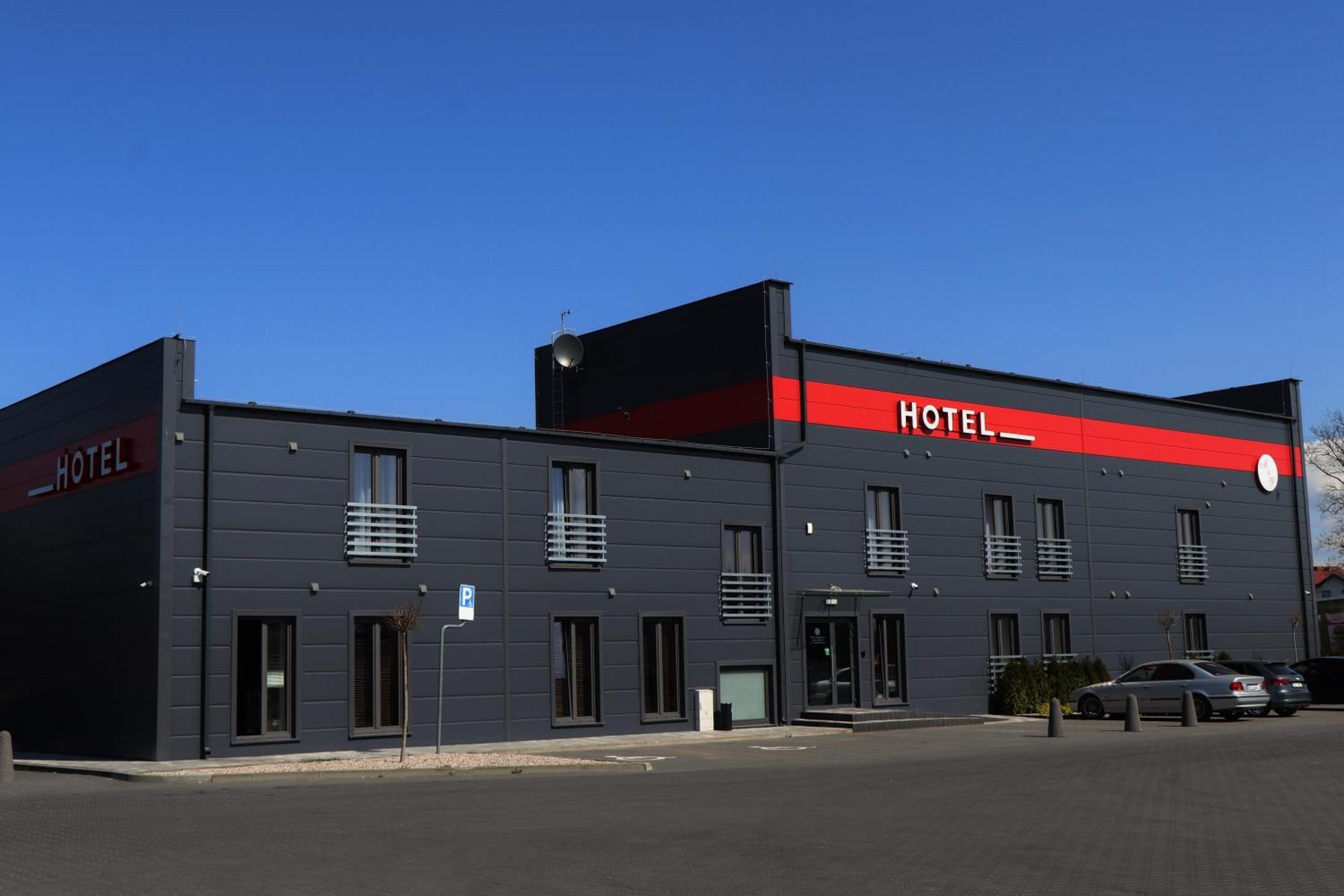 M&W Hotel Wronowski Lomza Exterior photo